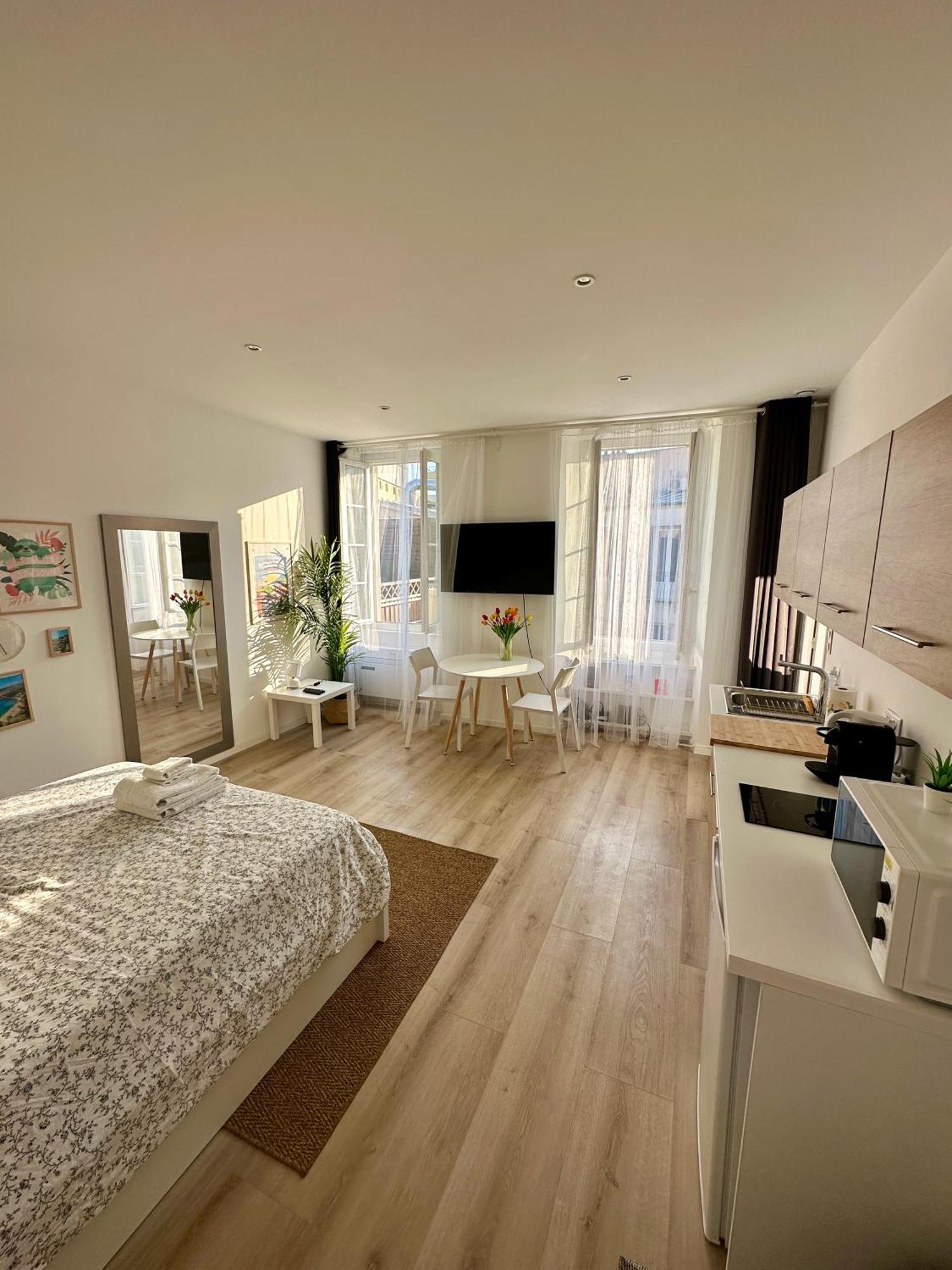 Royal Studio Massena Nice Bagian luar foto